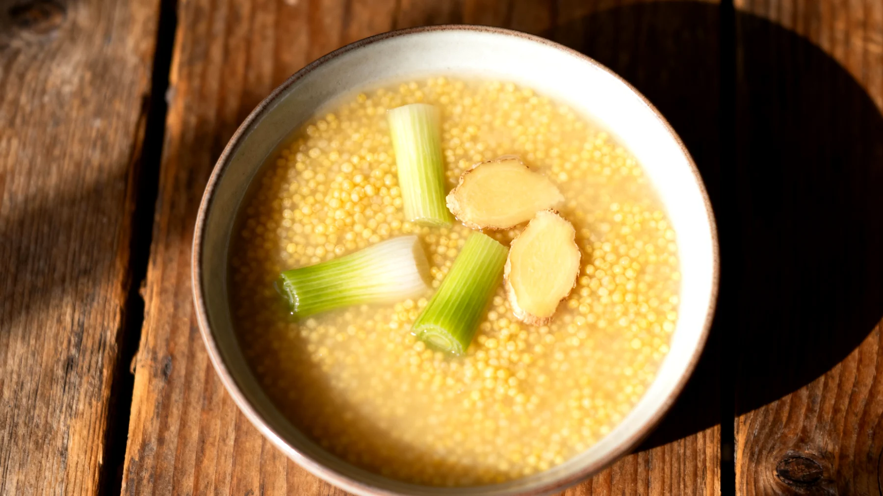 Zuppa di miglio con finocchio e zenzero"